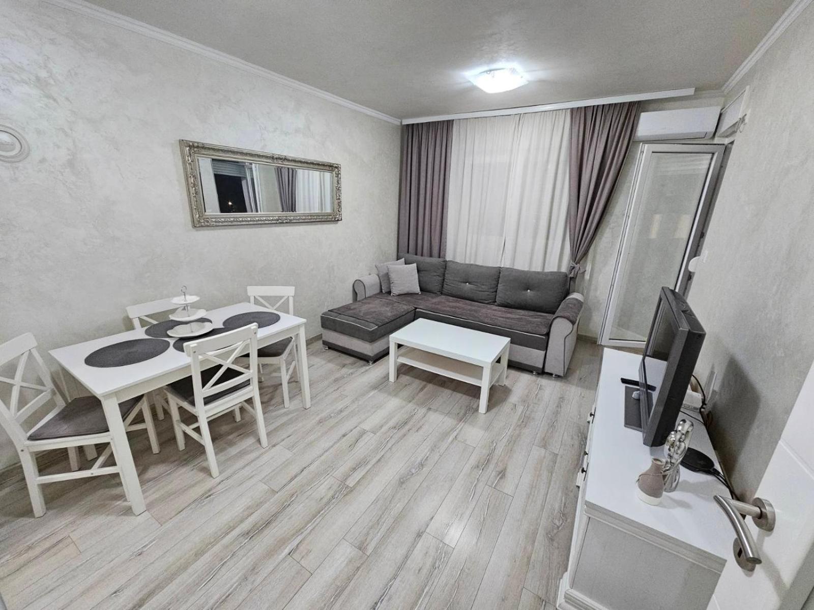 Apartman Basic 2 Doboj Luaran gambar